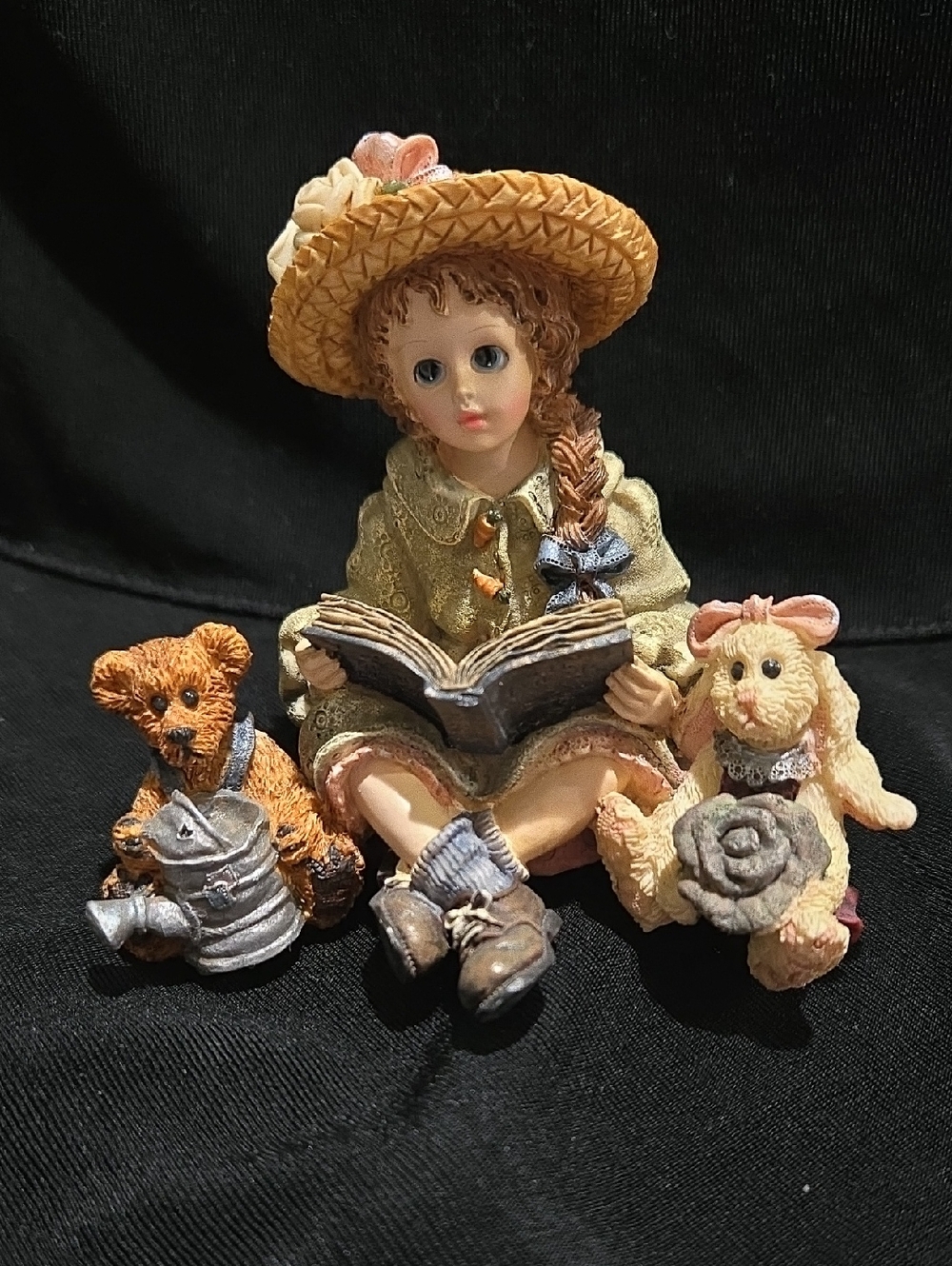 Boyds Bears "Julia with Emmy Lou & Daphne...Garden Friends"